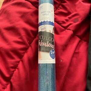 Cricut Glitter Iron-On Vinyl Roll - Sparkling Blue